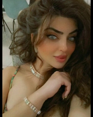Aisha-Hot-Model-treat-yourself-with-a-unique-sensual-experience-In-Dubai-Escort