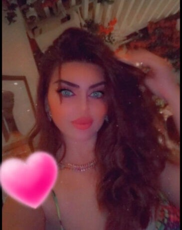 Aisha-Hot-Model-treat-yourself-with-a-unique-sensual-experience-In-Dubai-Escort1